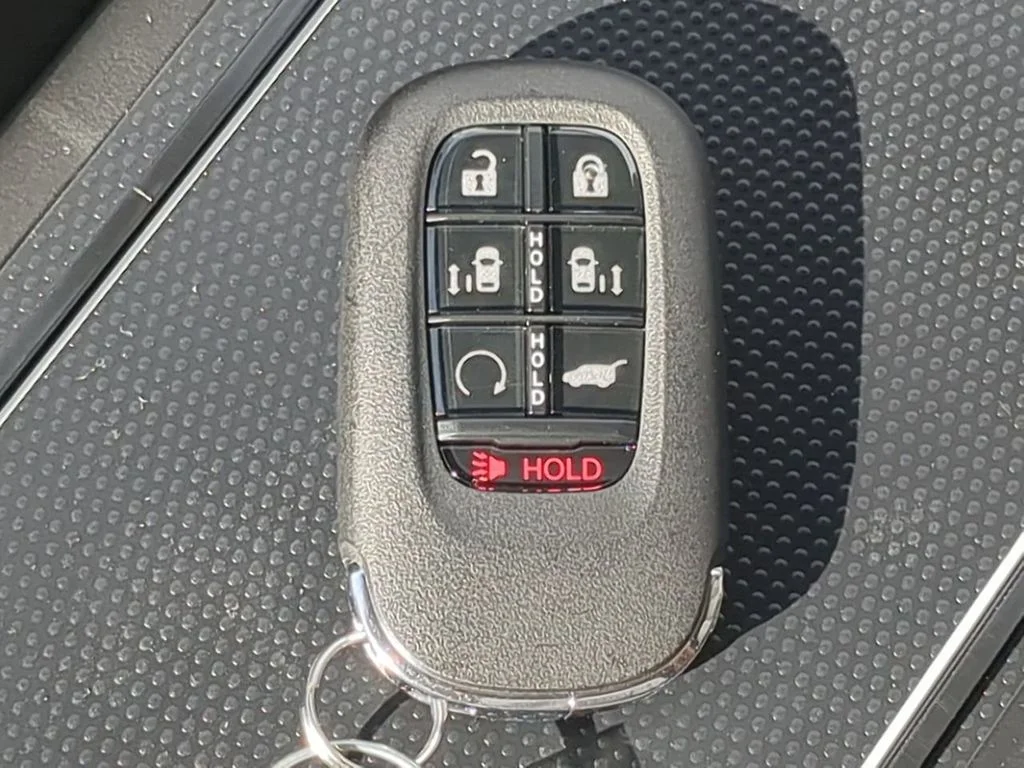 New 2026 Radiant Red Metallic II Honda Touring image 27