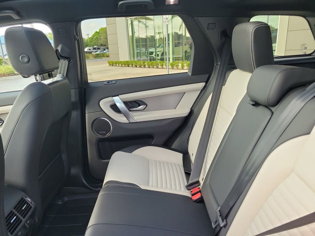 2025 Land Rover Discovery Sport Dynamic SE - Photo 16