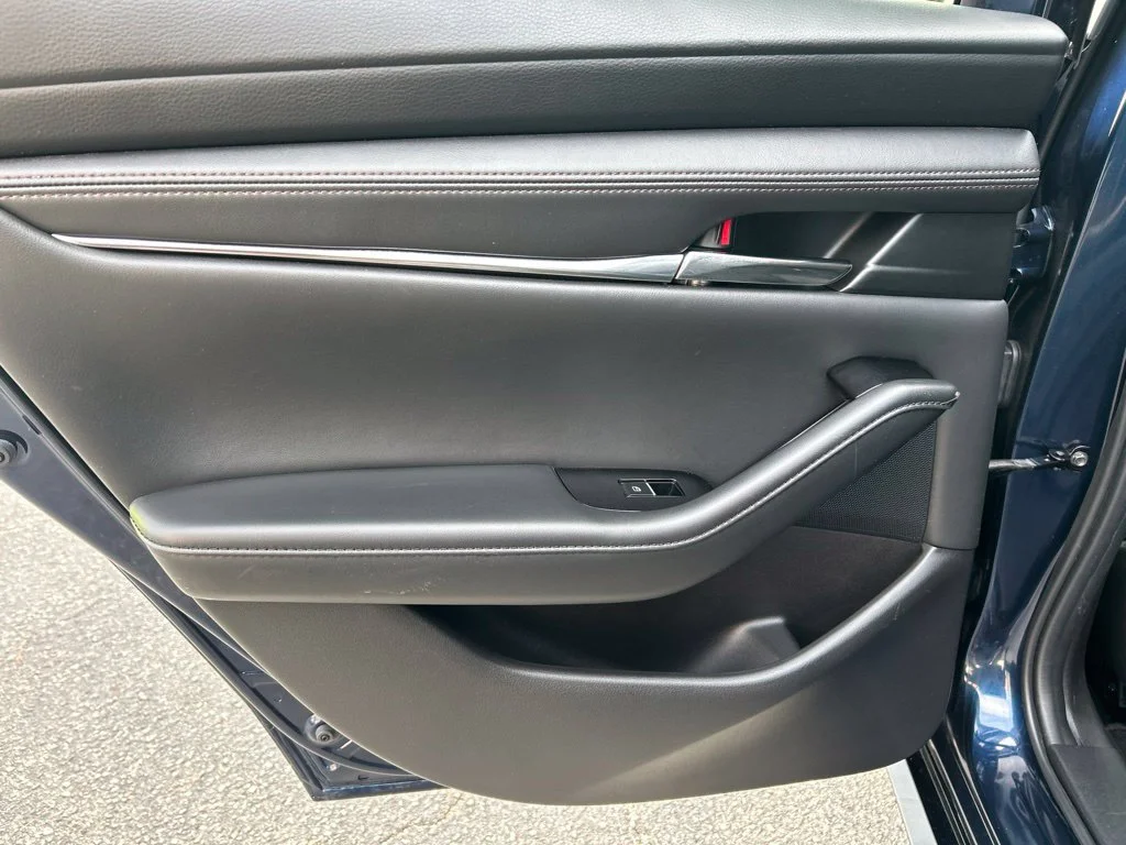 Used 2021 Blue Mazda Preferred image 26