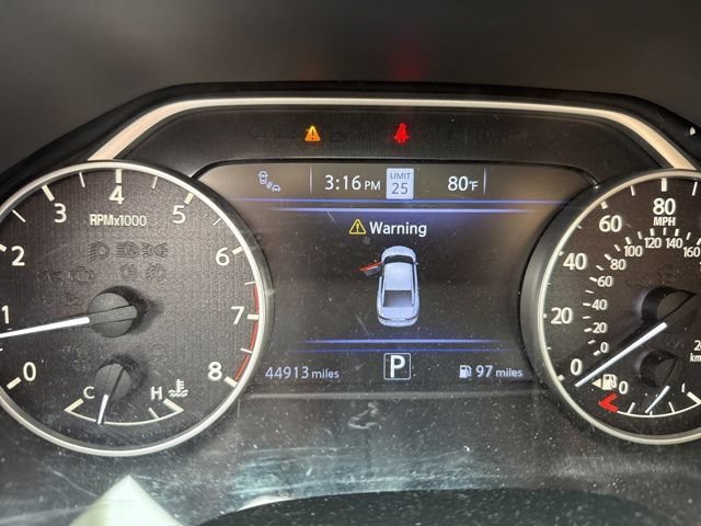 Used 2023 White Nissan SL image 8