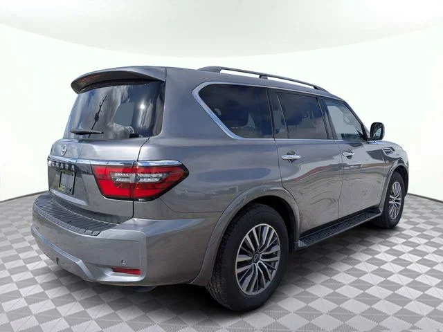 Used 2022 Gray Nissan SV image 3