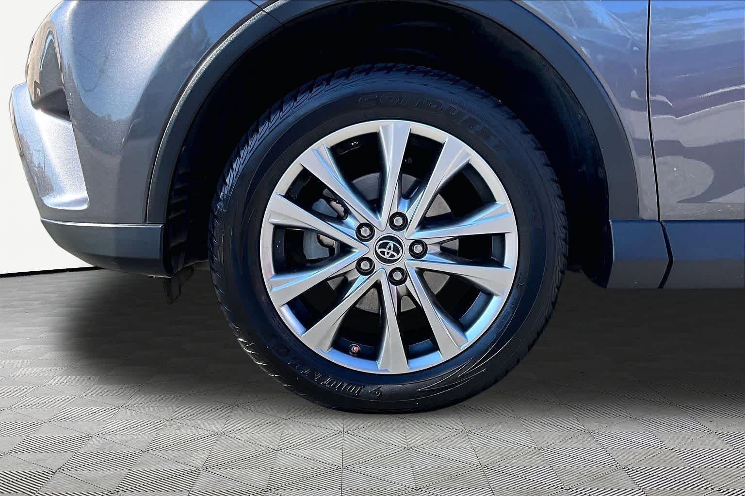 Certified Used 2018 Magnetic Gray Metallic Toyota Limited image 11