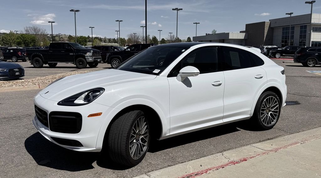 Used 2023 White Porsche Base image 4
