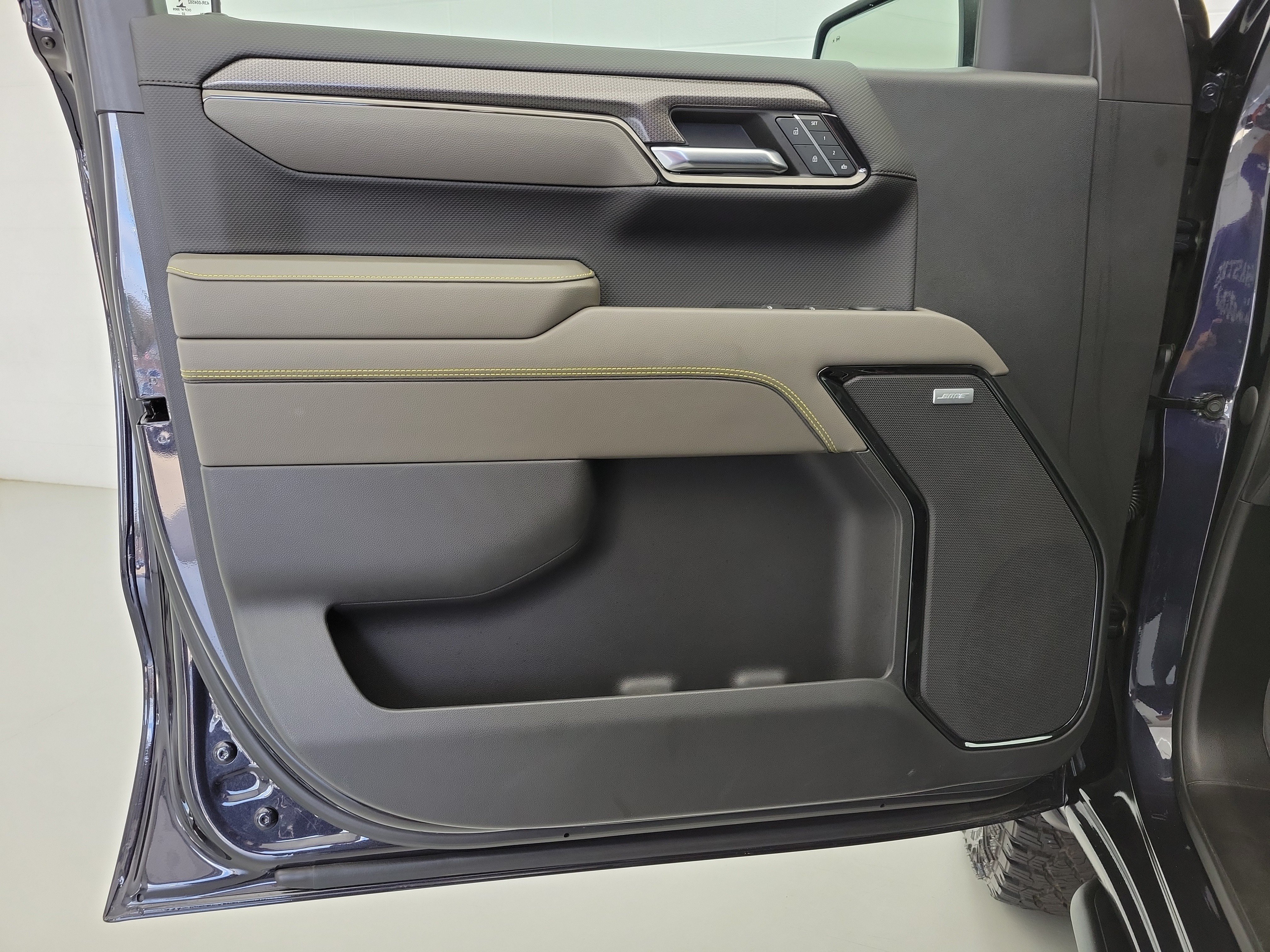 Used 2023 Dark Ash Metallic Chevrolet ZR2 image 20