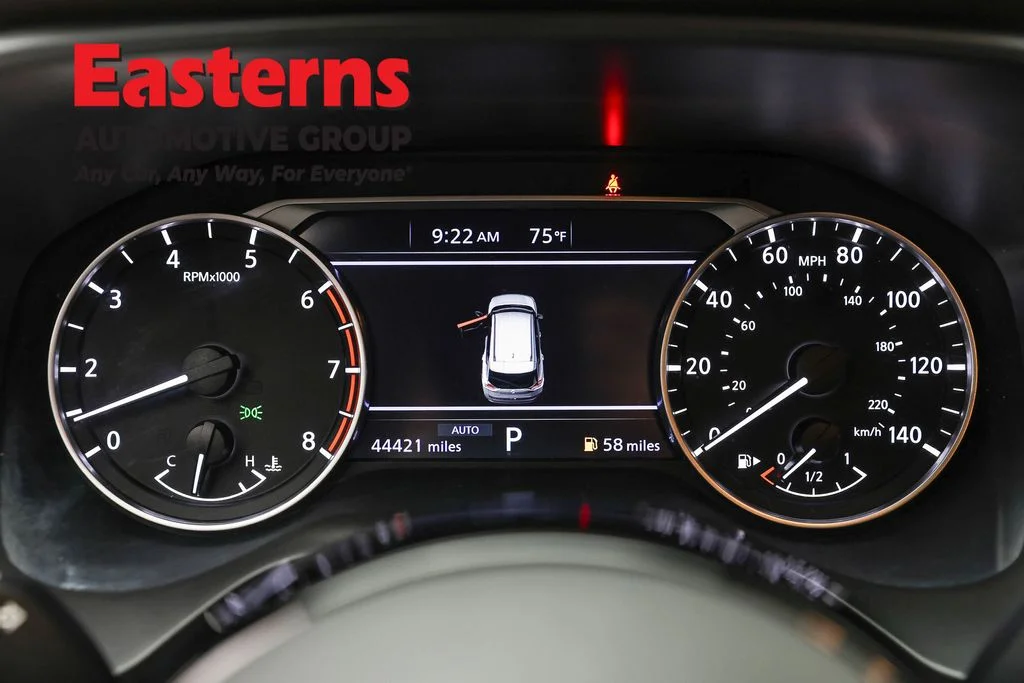 Used 2023 Gray Nissan SV image 17