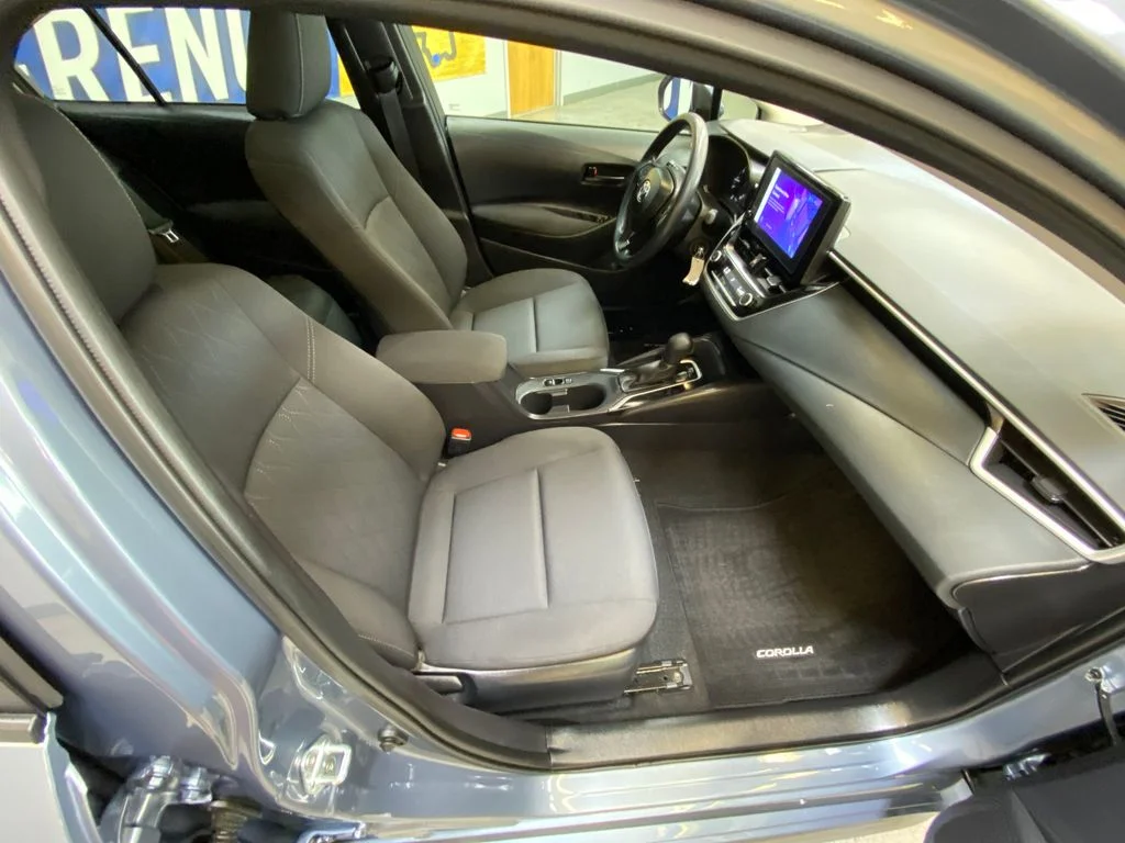 Used 2025 Blue Toyota LE image 25