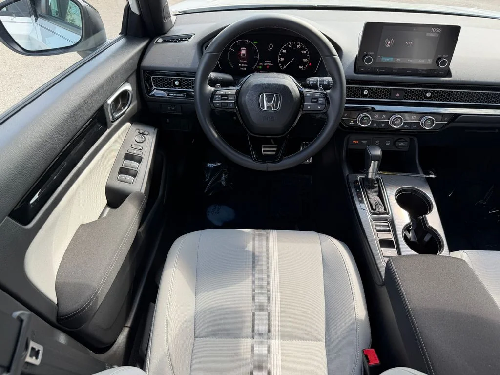 2025 Honda Civic Hatchback Sport - Photo 15