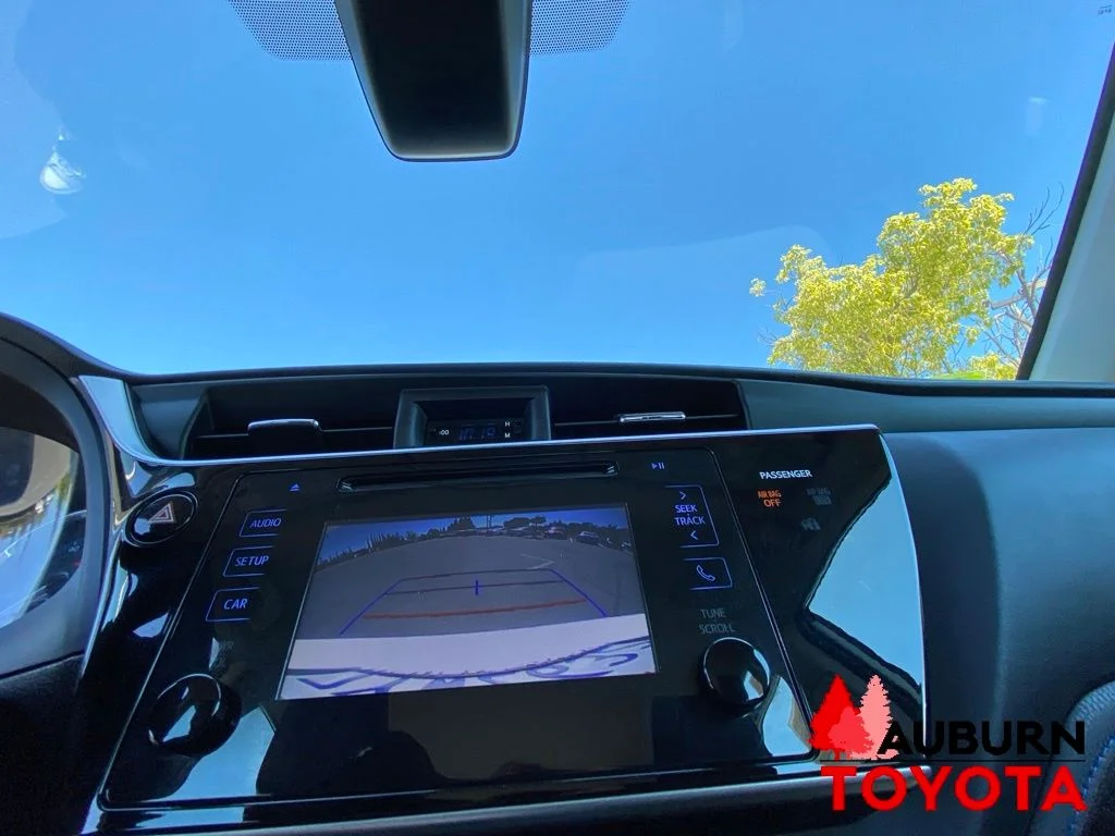 Used 2017 Ice Cap Toyota SE image 34
