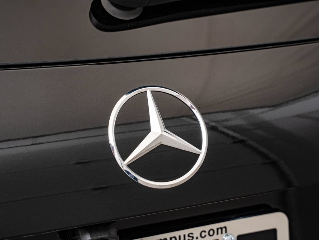 New 2026 Cosmos Black Metallic Mercedes-Benz GLA 250 image 18