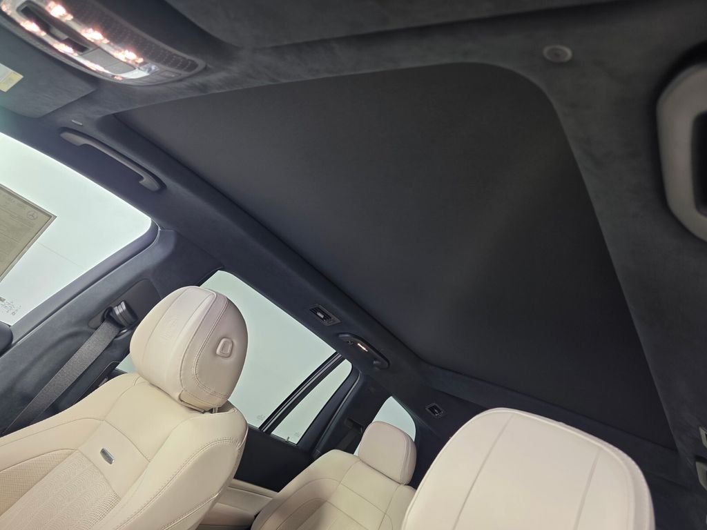 New 2026 MANUFAKTUR Silicon Grey Mercedes-Benz AMG® GLS 63 4MATIC+ SUV image 9
