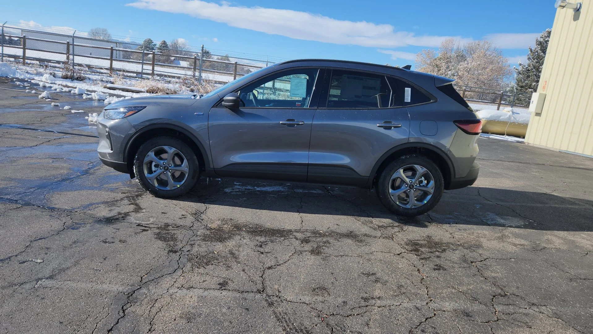 New 2026 Carbonized Gray Metallic Ford ST-Line image 4