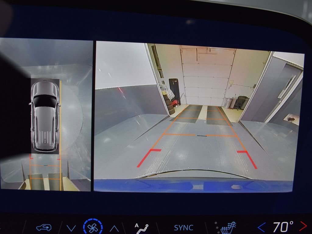 2026 Chevrolet Traverse LT - Photo 14