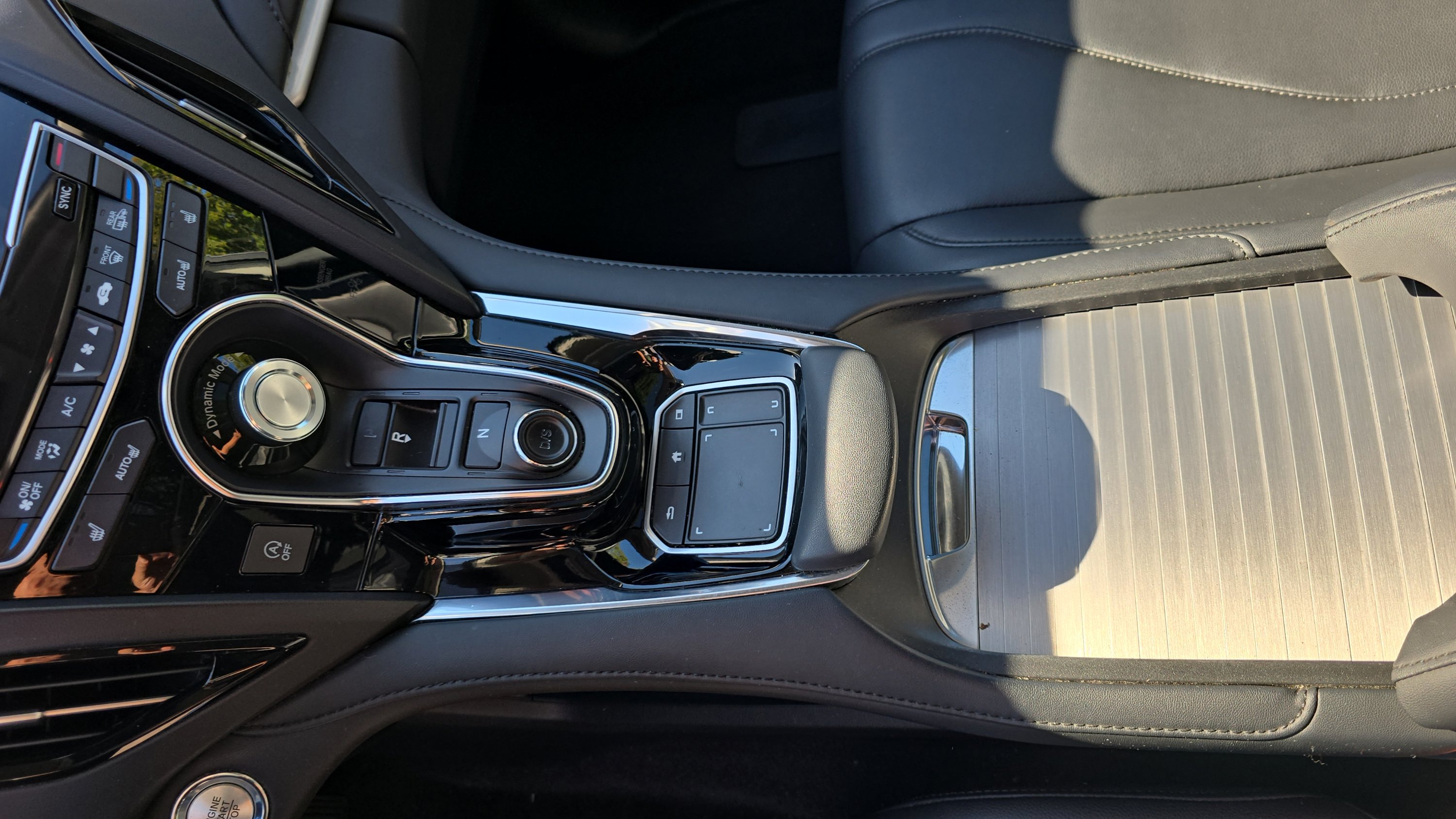 Used 2019 Silver Acura SH-AWD image 11