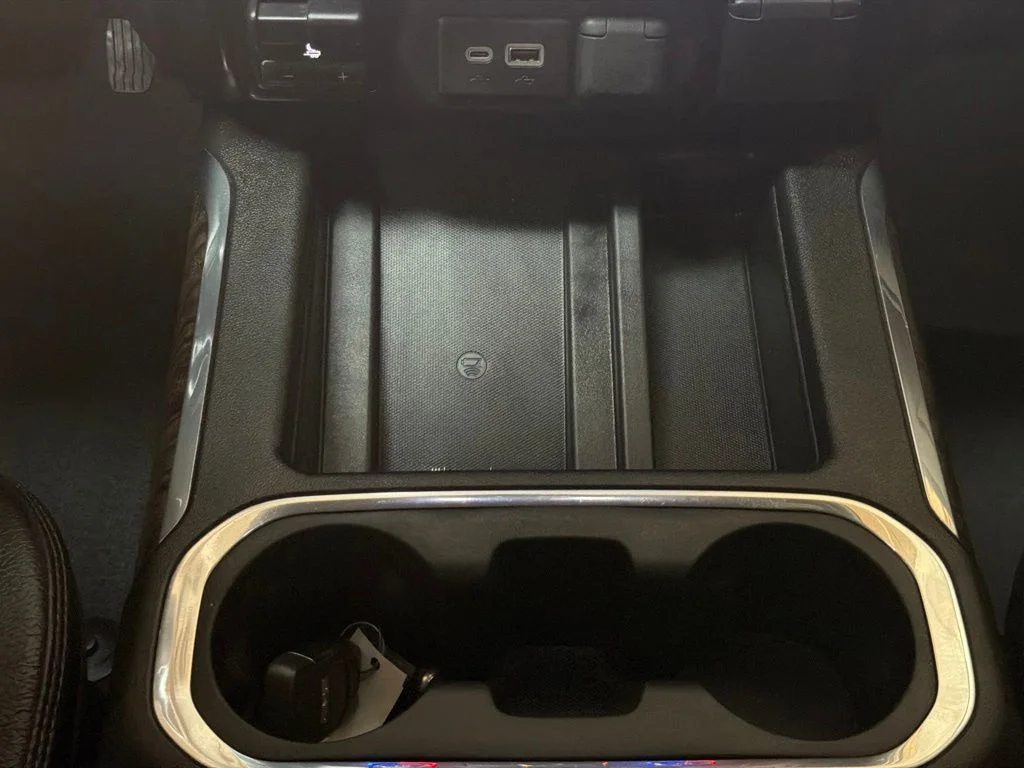 Used 2023 Onyx Black GMC Denali image 16