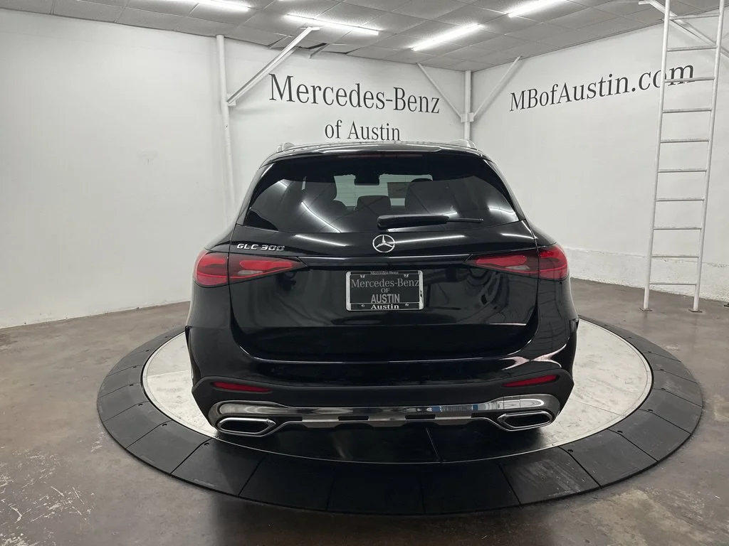 Used 2026 Black Mercedes-Benz GLC 300 image 6