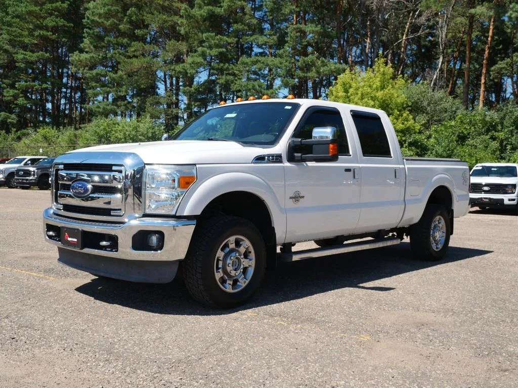Used 2013 White Ford Lariat image 2