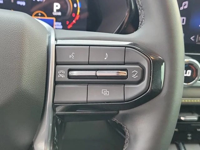 2024 Chevrolet Colorado ZR2 - Photo 26