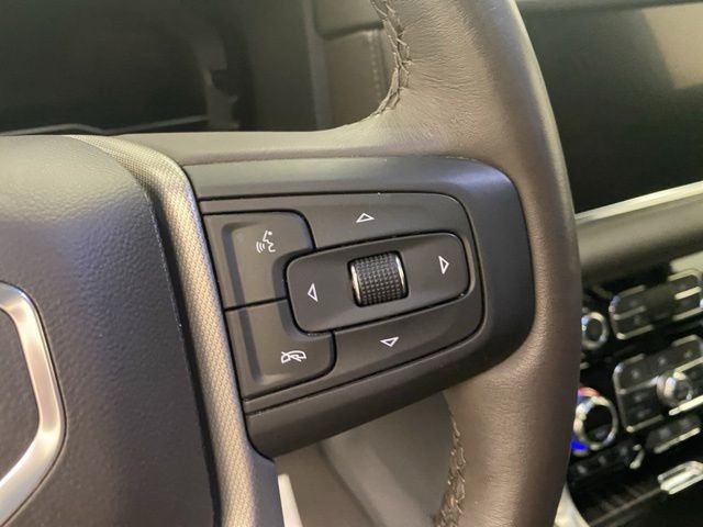 Used 2024 White GMC Denali image 33