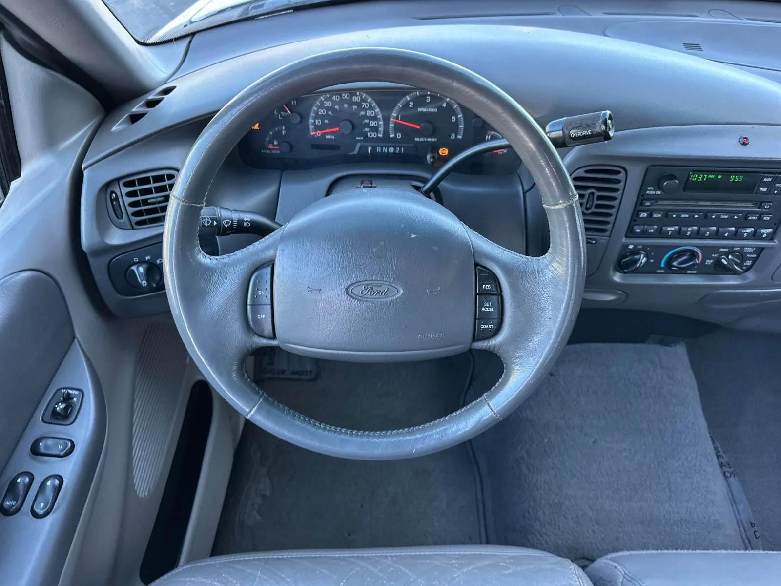 Used 1999 White Ford XLT image 14