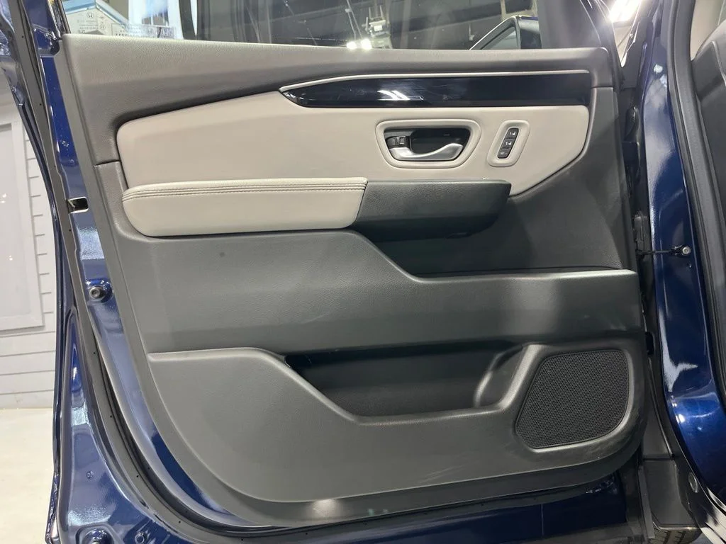 2025 Honda Pilot Touring - Photo 10
