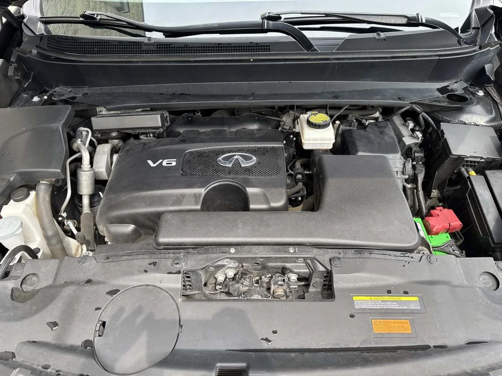 Used 2019 Black INFINITI PURE image 10
