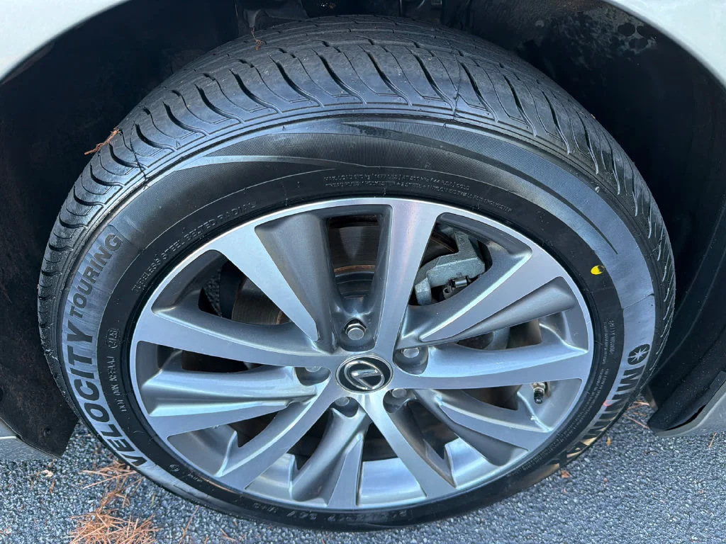 Used 2019 Silver Lexus 350 image 12