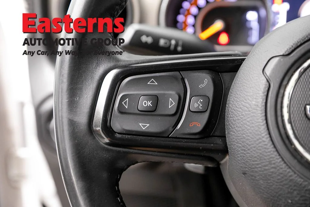 Used 2018 White Jeep Unlimited Sport S image 16