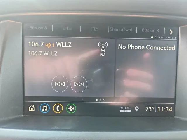Used 2019 SUMMIT WHITE Chevrolet 4WD LT image 20