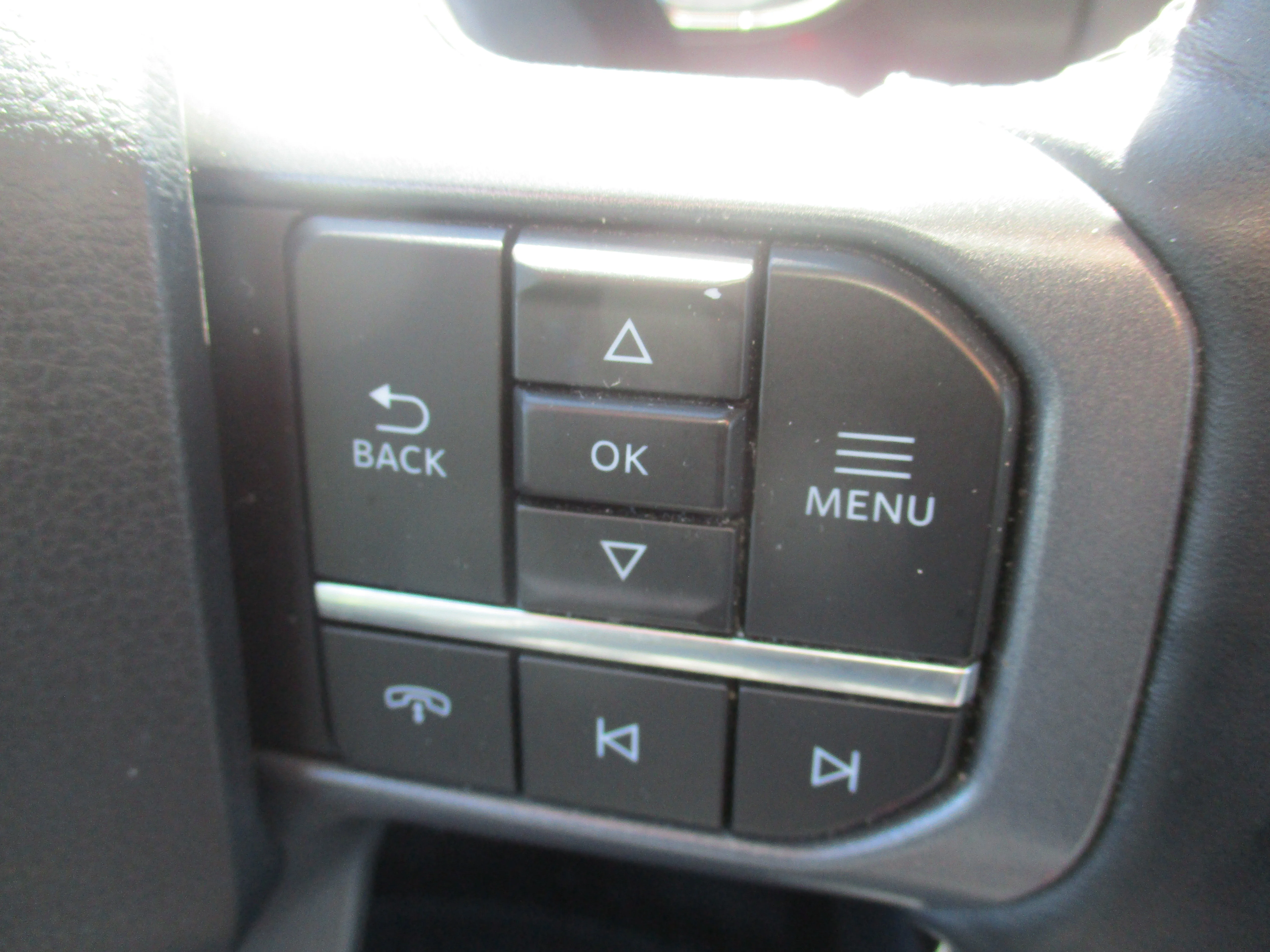 Used 2023 Azure Gray Metallic Tri-Coat Ford LARIAT image 10