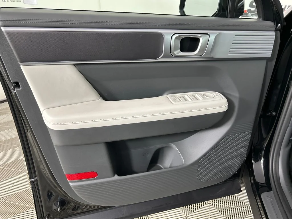 Used 2026 Black Hyundai SEL image 11