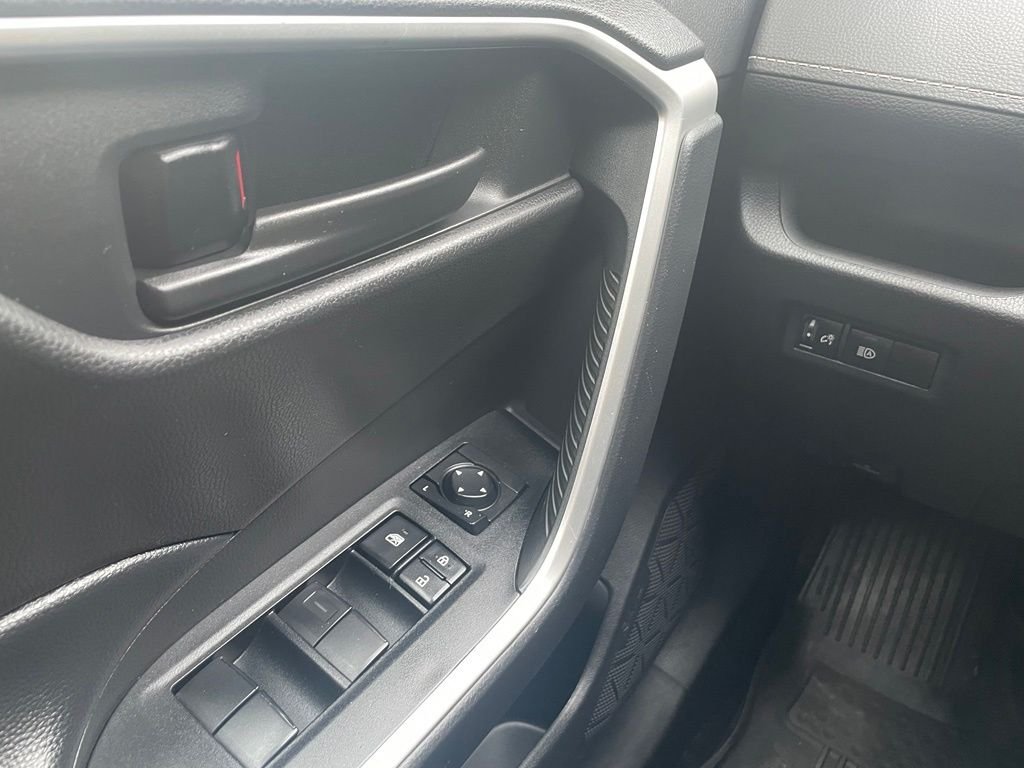 Used 2024 Silver Sky Metallic Toyota LE image 13