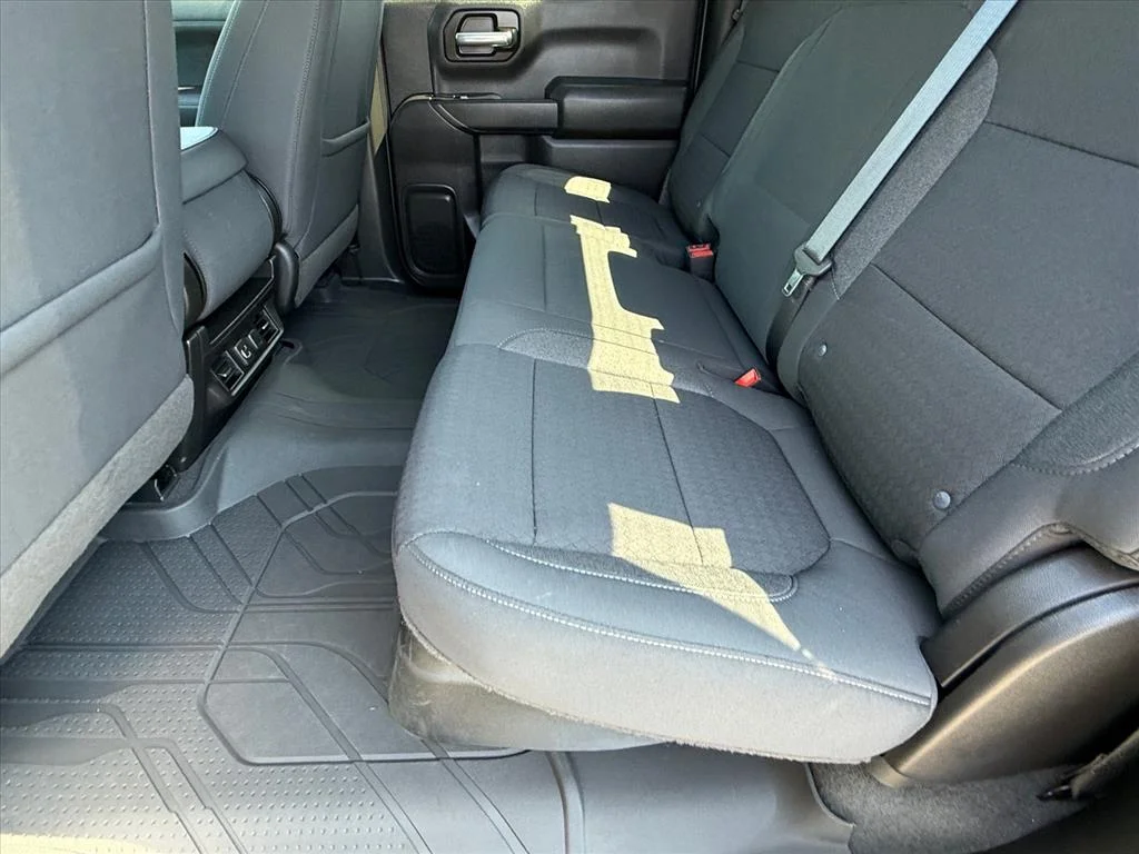 Used 2022 Mosaic Black Metallic Chevrolet LT image 11