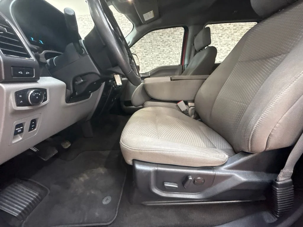 Used 2020 Race Red Ford XLT image 24