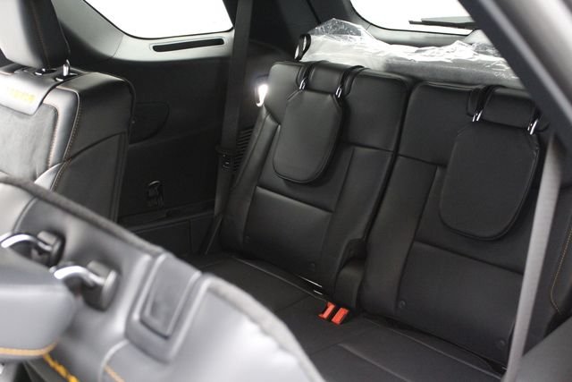 New 2026 Carbonized Gray Metallic Ford Tremor® image 23