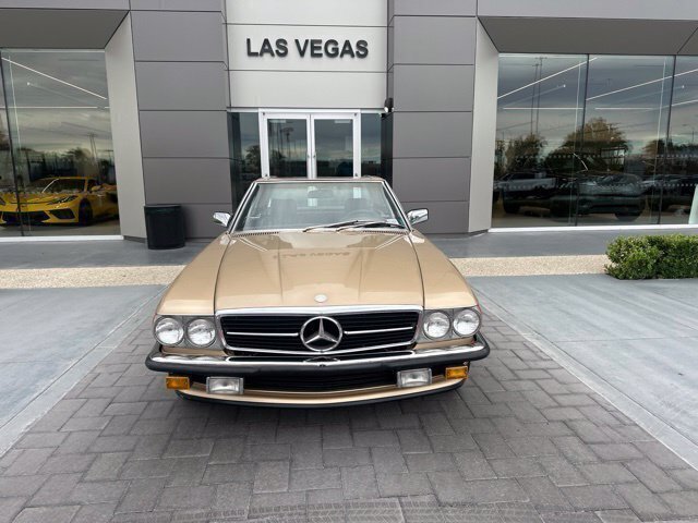 Used 1986 Beige Mercedes-Benz 560 SL image 2