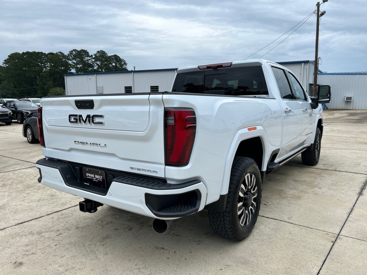 New 2026 Glacier White Tricoat GMC Denali Ultimate image 3