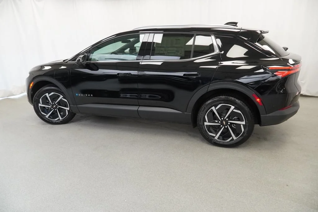New 2026 Black Chevrolet LT image 37