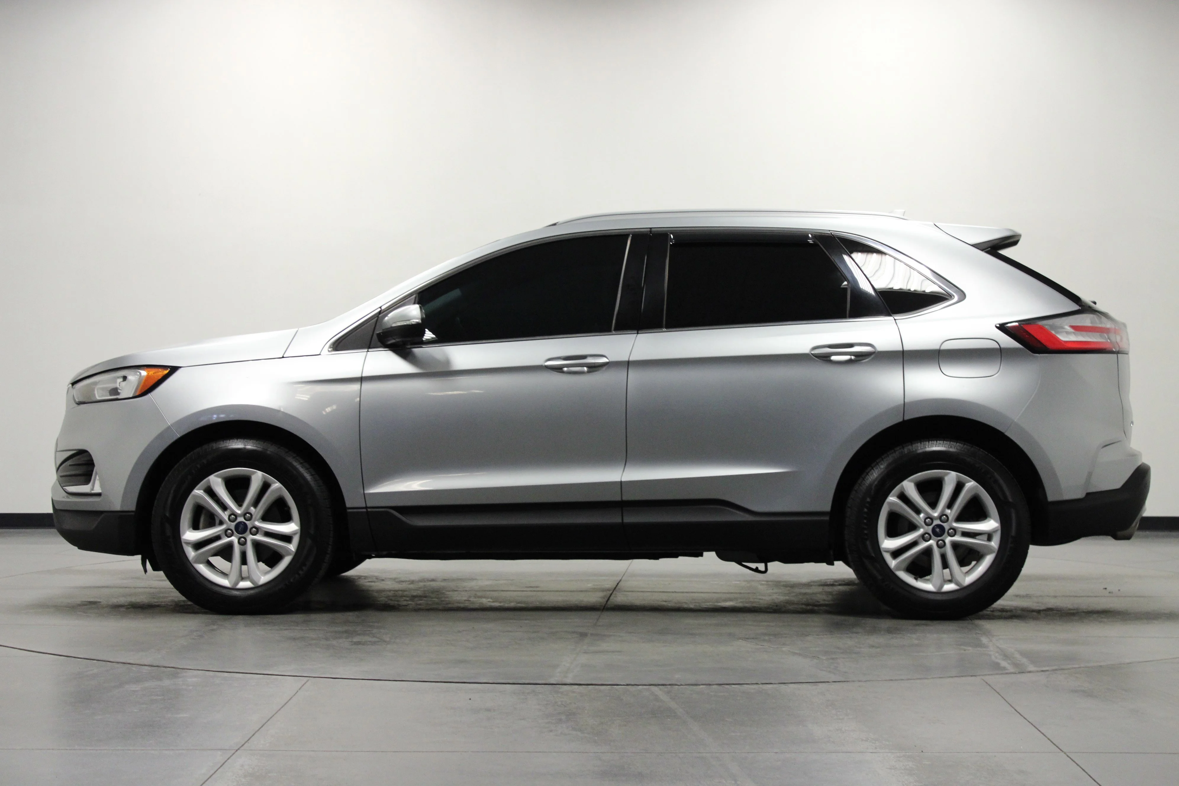 Used 2020 Iconic Silver Metallic Ford SEL image 7