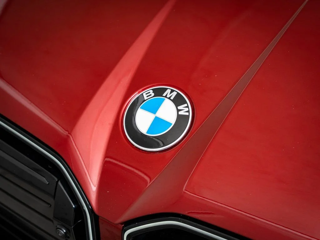 Certified Used 2025 Red Metallic BMW M50 xDrive image 3