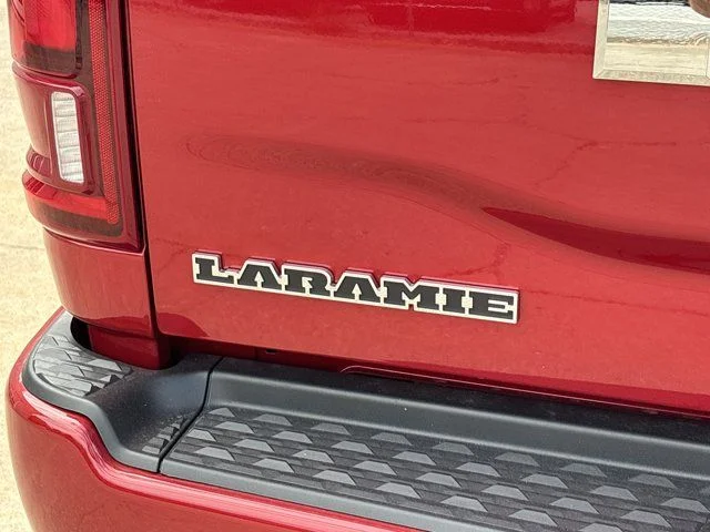 New 2026 Molten Red Pearl-Coat Exterior Paint RAM Laramie image 5