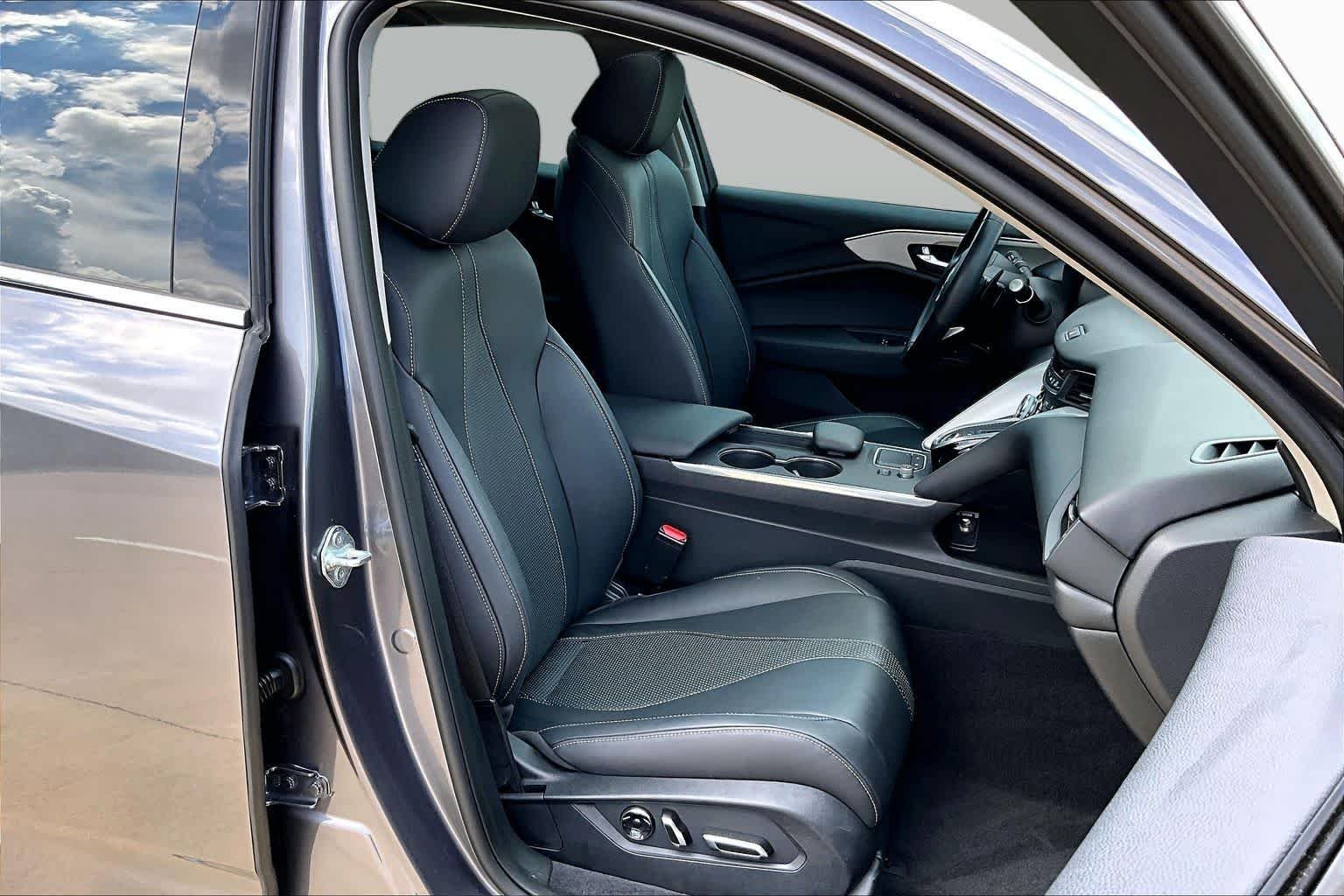 Used 2022 Modern Steel Metallic Acura w/Technology Package image 9