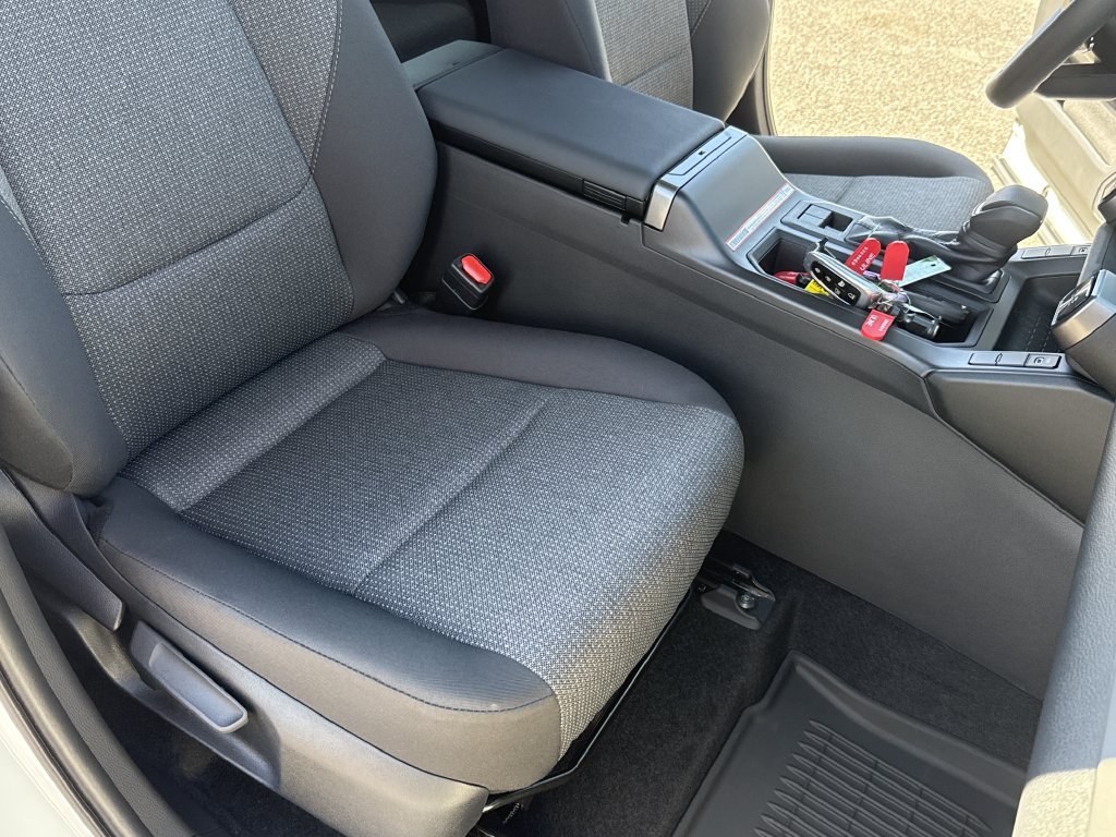 2026 Toyota RAV4 LE - Photo 33