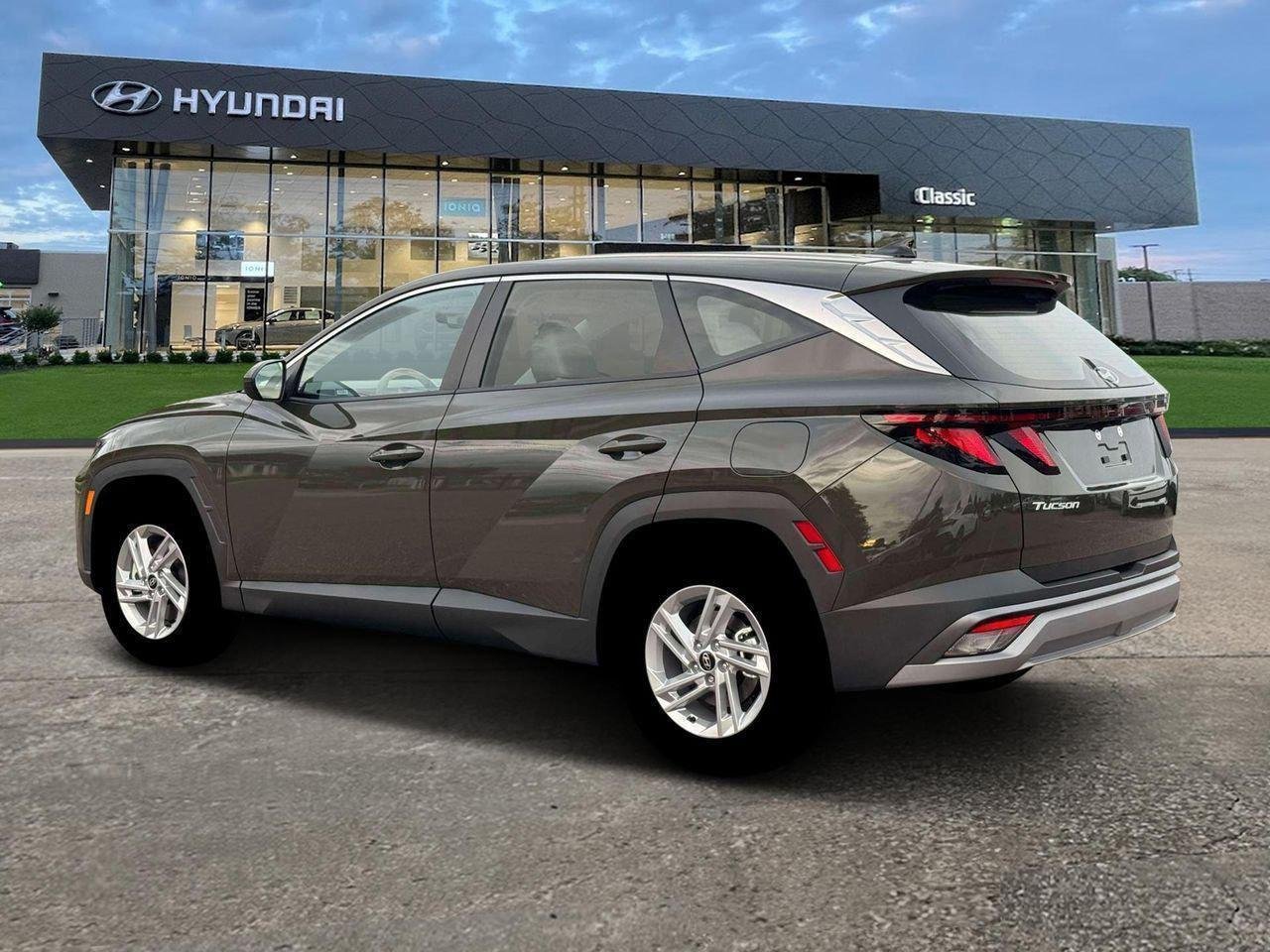 New 2026 Rockwood Green Hyundai SE image 4