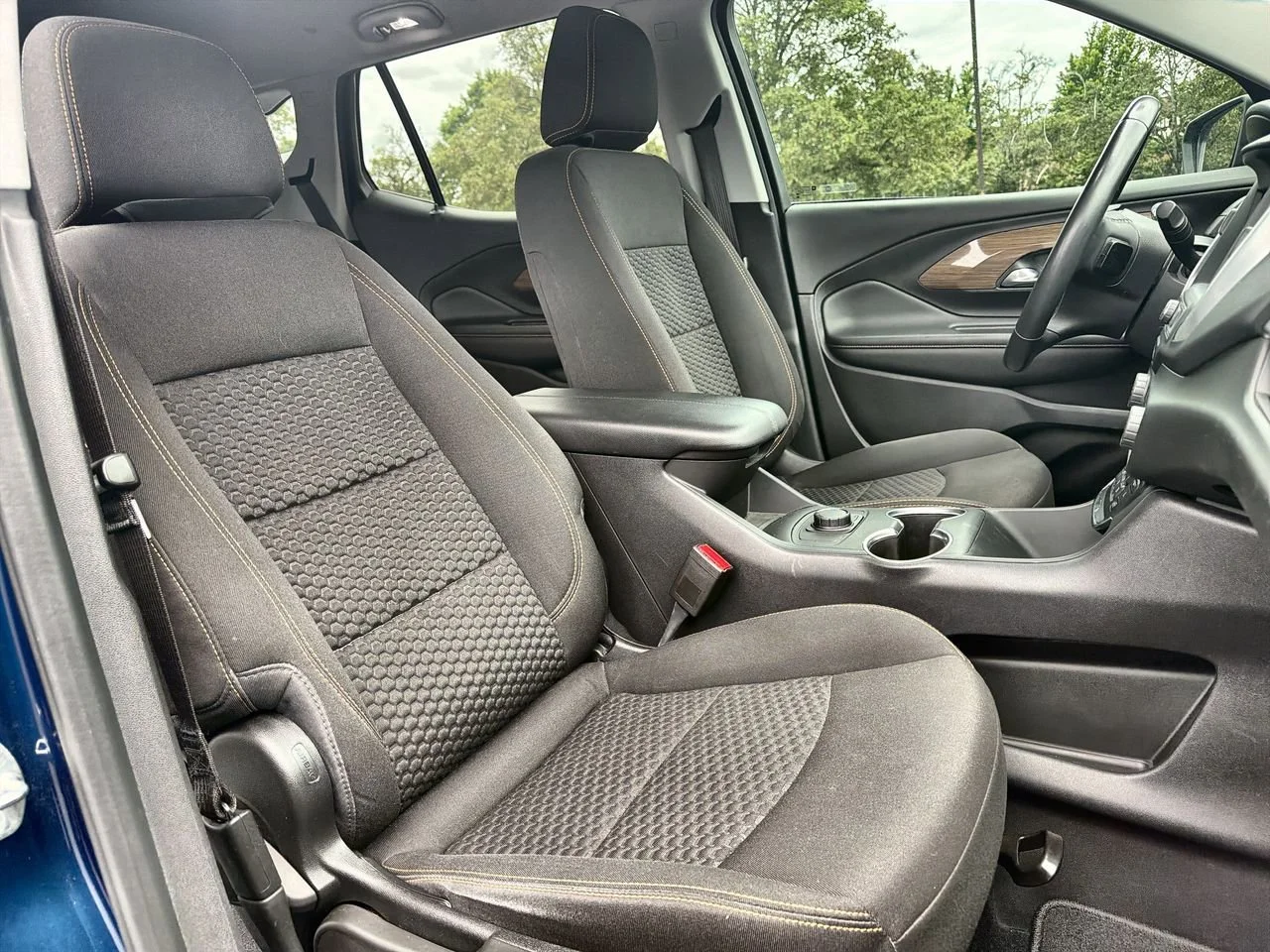 Used 2019 BLUE EMERALD METALLIC GMC SLE image 23