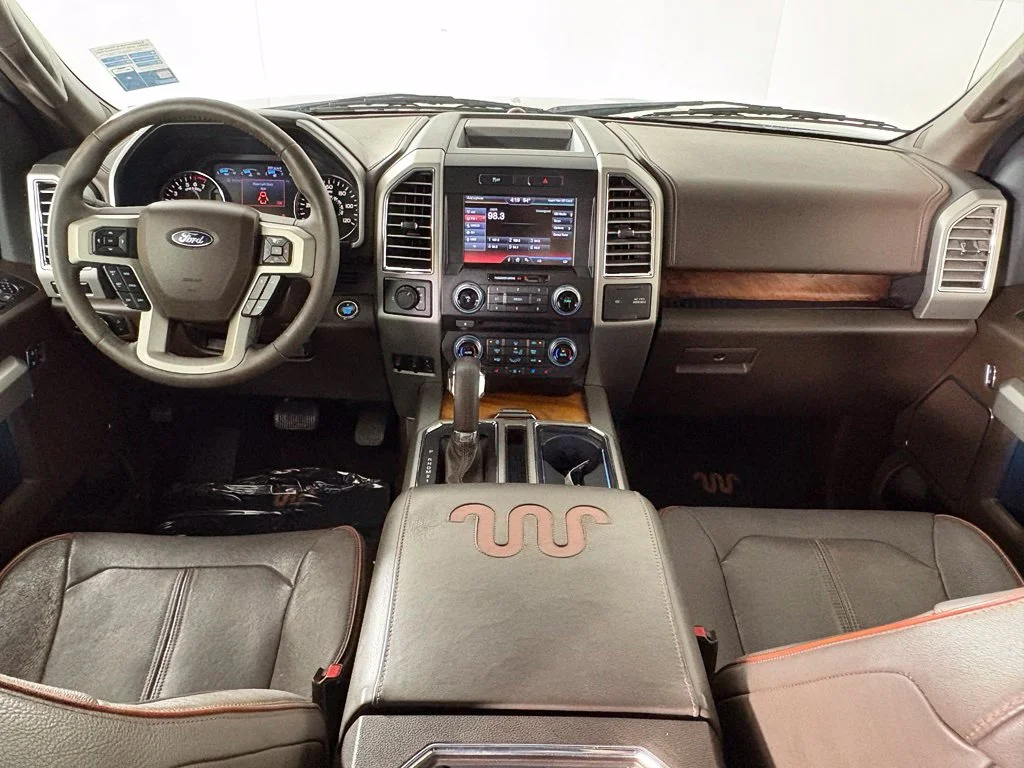 Used 2015 Green Ford King Ranch image 41