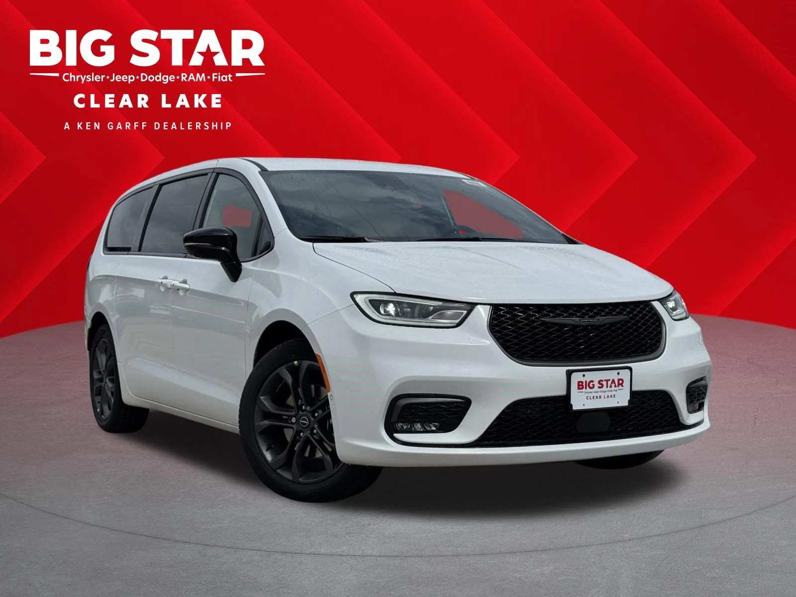 2026 Chrysler Pacifica Select's photo