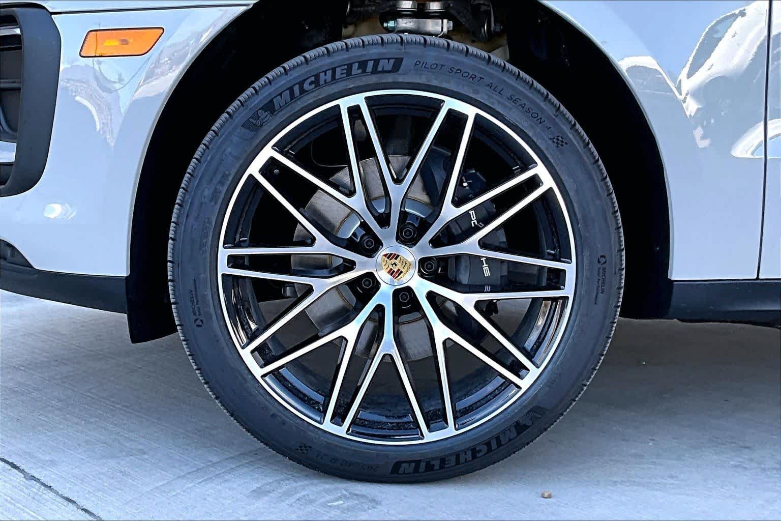 New 2026 Chalk Porsche  image 11