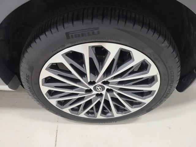 Used 2026 Ecotronic Gray Pearl Hyundai Calligraphy image 44