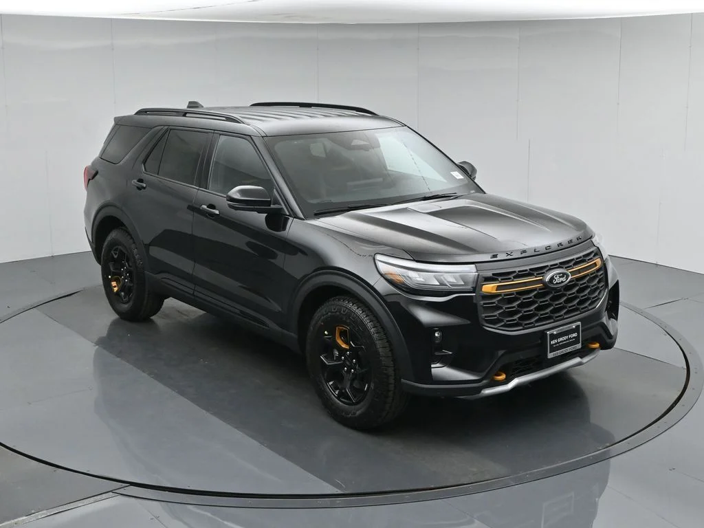 New 2026 Agate Black Metallic Ford Tremor image 39
