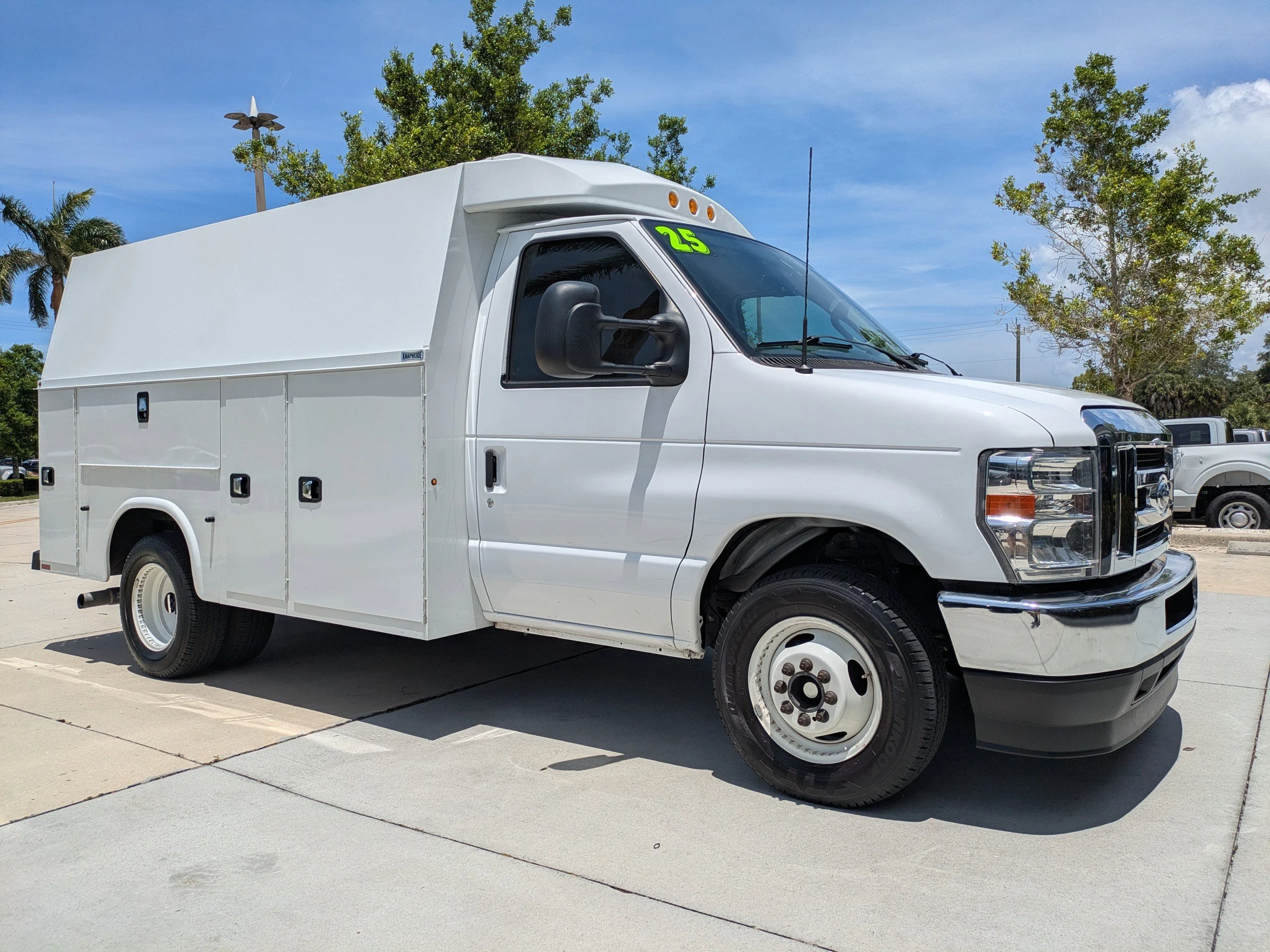 2025 Ford E-Series DRW E-350 Super Duty 138 in WB's photo